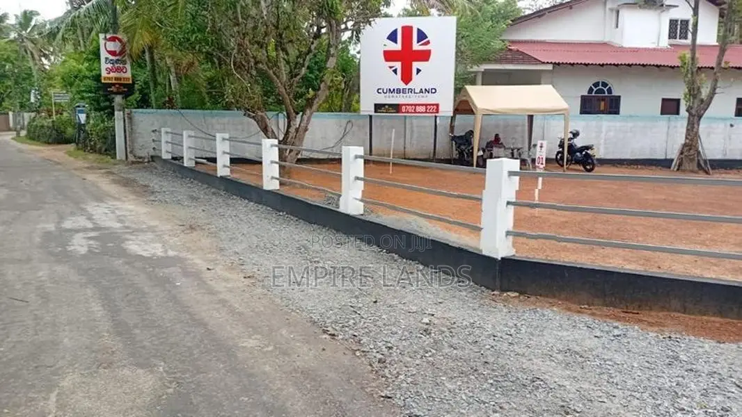 275 Bus Road Walking Distance to Bopitiya Ja Ela - Uswetakeiyawa