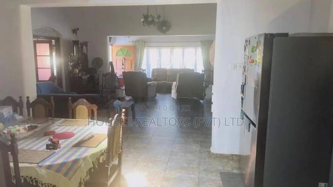 House for Sale – Uswatte Circular Road, Moratuwa