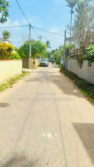 𝐌𝐨𝐫𝐚𝐭𝐮𝐰𝐚 | An Exceptional Two-Storey House for Sale!