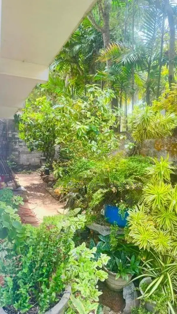 House for Sale – Uswatte Circular Road, Moratuwa