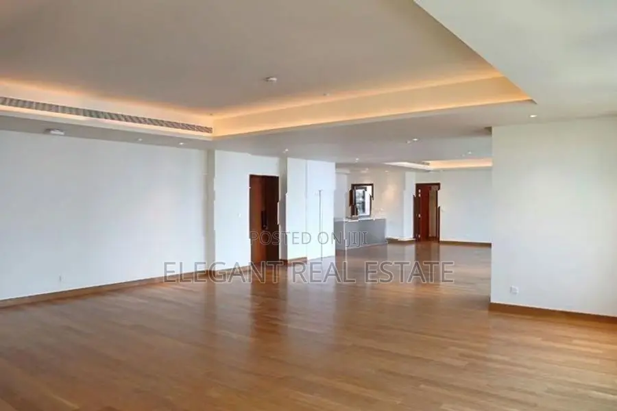 Cinnamon Life - 05 Bedroom Apartment for Sale in Colombo 02 (a3676)
