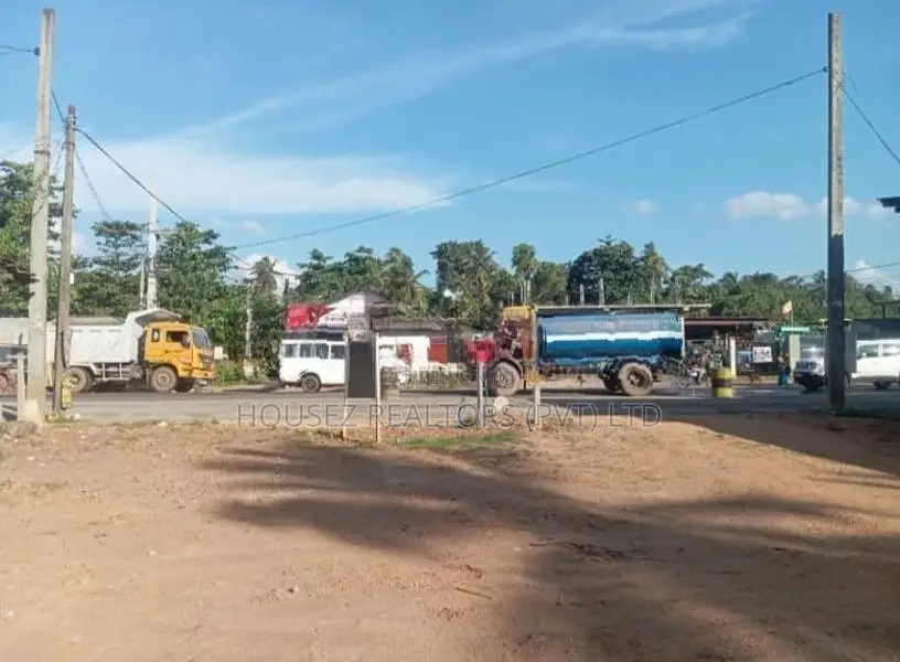 50-Perch Residential Land – Nittambuwa