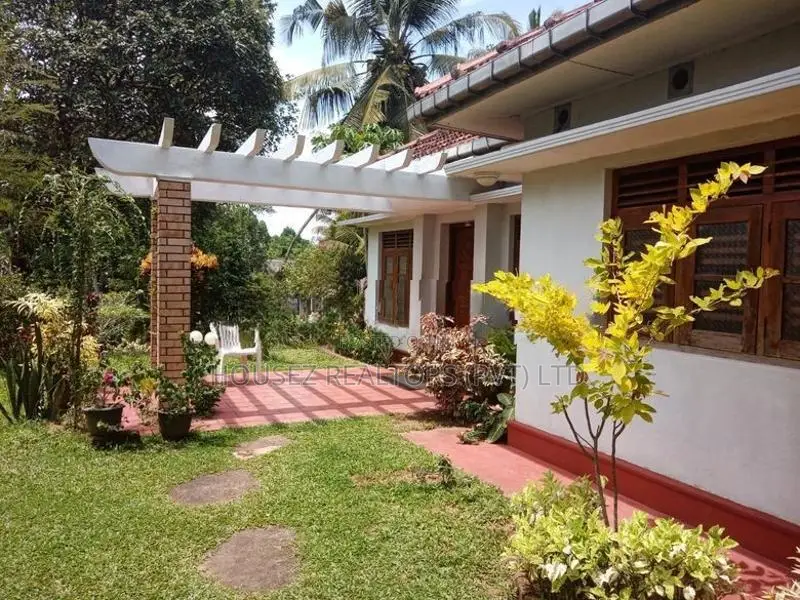 4-Bedroom House for Sale – Wathugedara, Ambalangoda