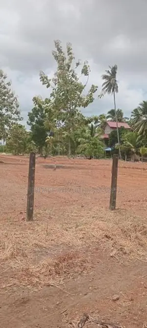 අනුරාධපුරින් සින්නක්කර ඉඩමක් විකිනිමට