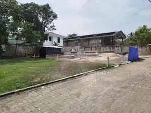 ඇතුල් කෝට්ටේ බිම් කොටසක් විකිණීමට