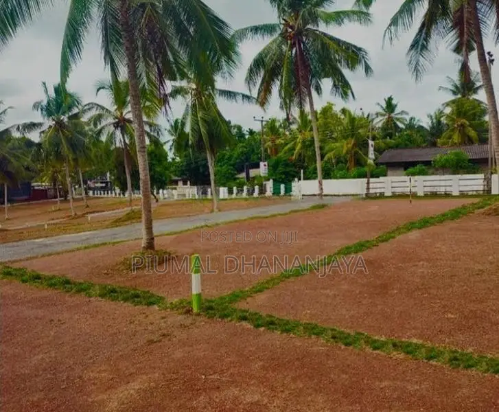10 Perch Land for Sale in Kadawatha
