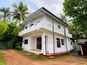 2 Houses for sale on Delgoda