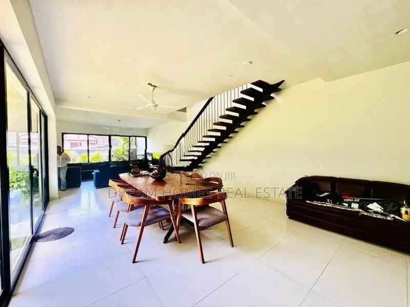 Modern Architect-Designed House for Sale in Rajagiriya