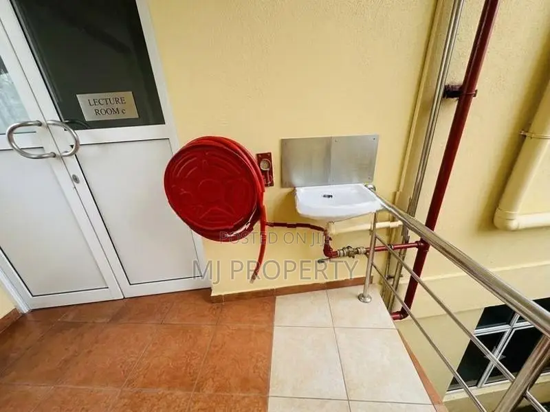 ( YC-1157) Commercial Building For Rent in Malabe
