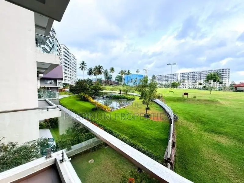Luxury Furnished Golf 2BR Apartment For Sale In Canterbury Piliyandala