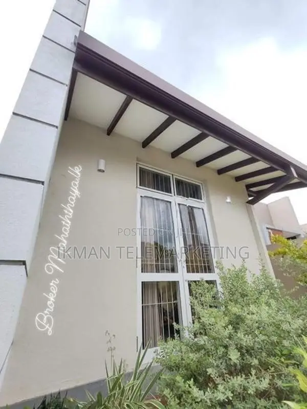 Semi-Furnished 3-Bedroom House for Rent – Polgasowita