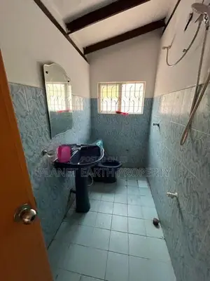 One bedroom studio Annex for rent at Lion city