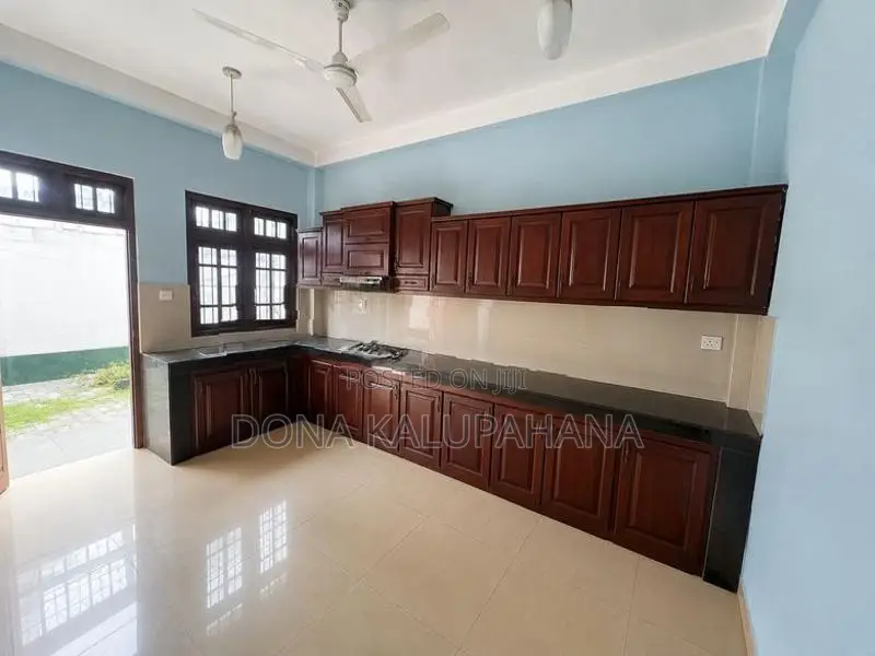 Luxury House for Rent Residential Kesbewa