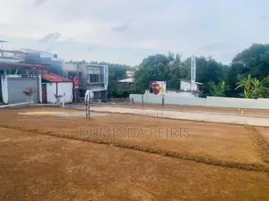 Land in Athurugiriya