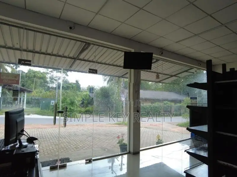 Homagama Meegoda Commercial Shop for Rent