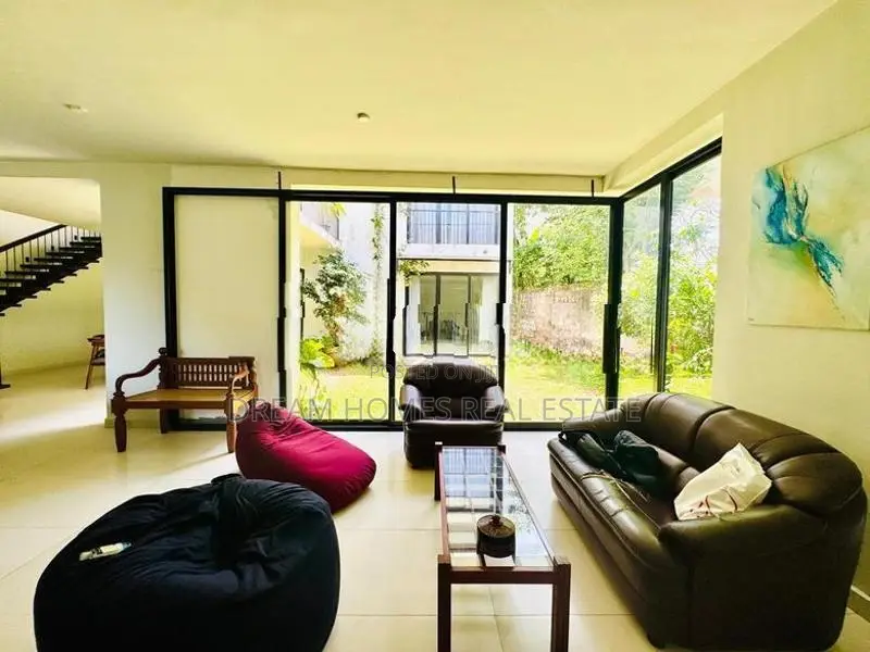 Modern Architect-Designed House for Sale in Rajagiriya
