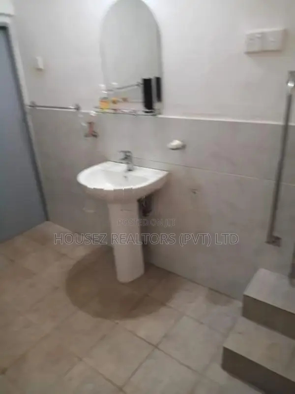 280-Perch Land with House for Sale Near Peradeniya