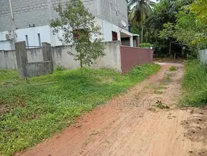 Kottawa 7 Perched Valuable Land for Sale