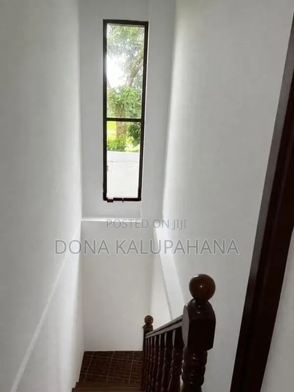 2 Houses for sale on Delgoda