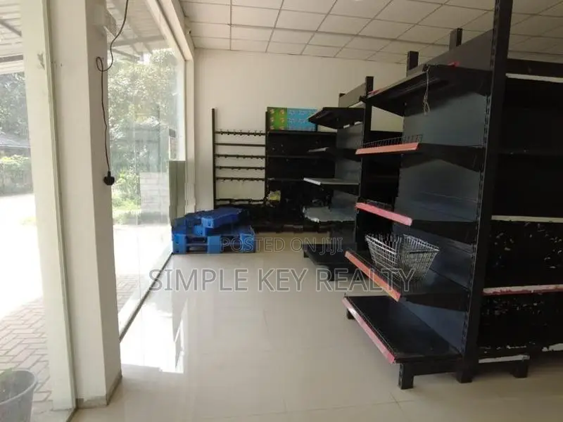Homagama Meegoda Commercial Shop for Rent