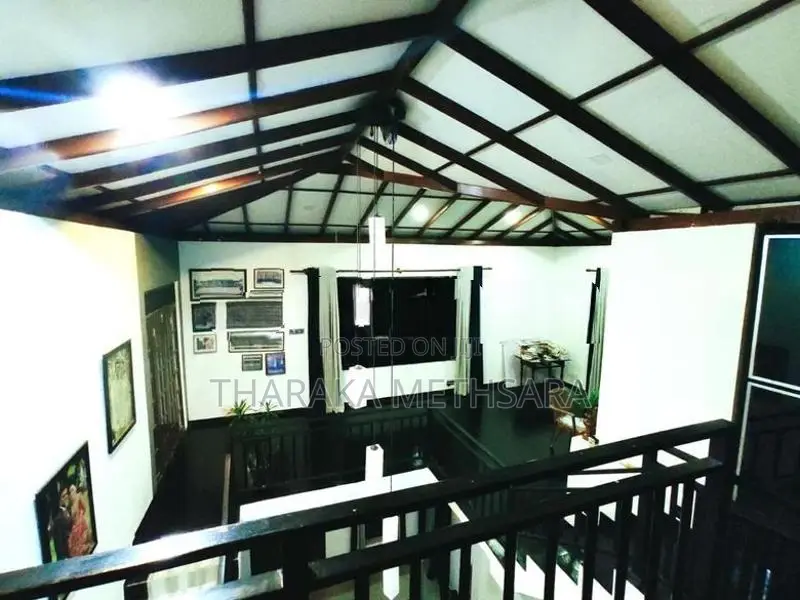Modern House with Nice View. Elpitiya