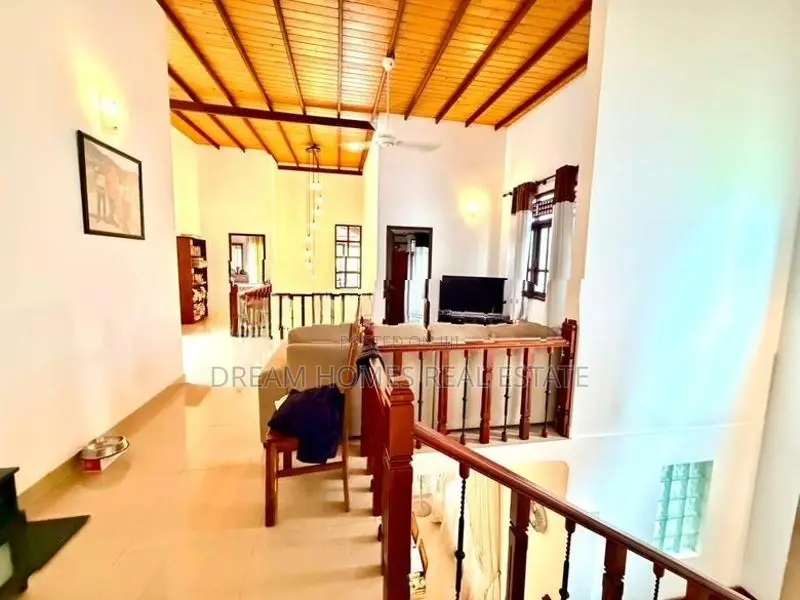 Well-Maintained House for Sale – Thalawathugoda