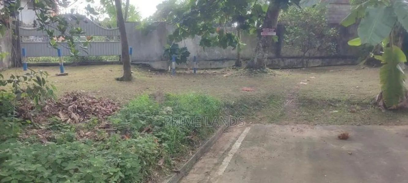 Battharamulla , Residential Land for Sale in Thalahena
