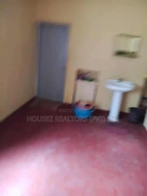 280-Perch Land with House for Sale Near Peradeniya