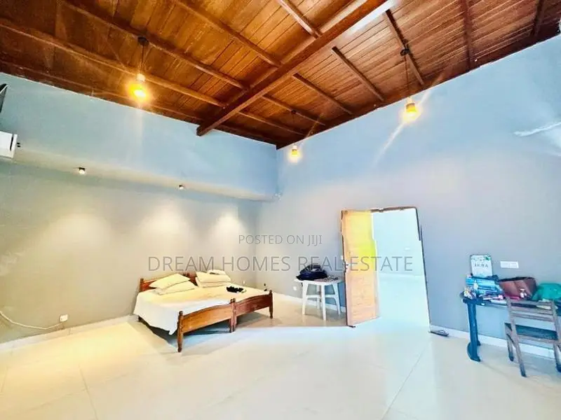 Modern Architect-Designed House for Sale in Rajagiriya