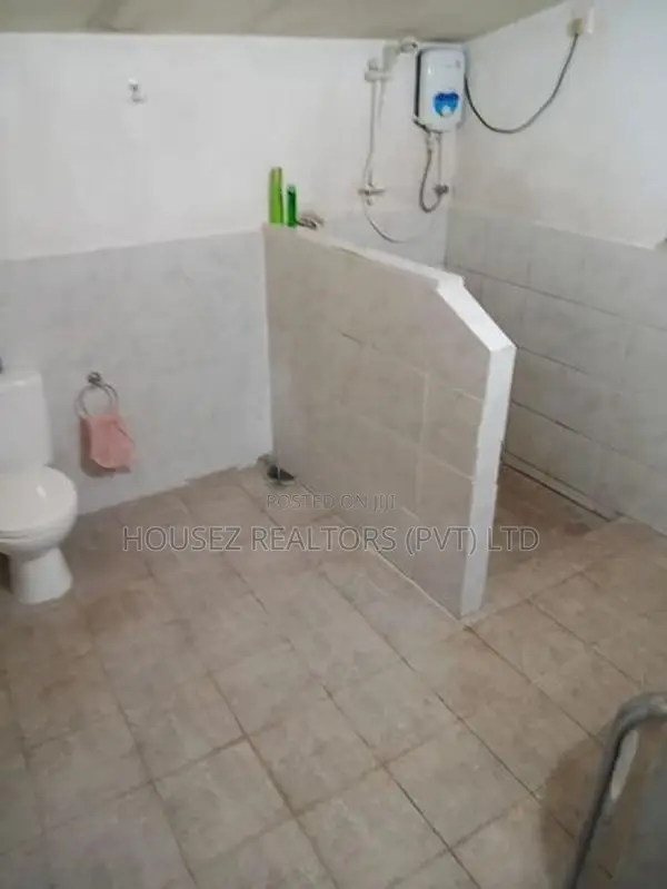 280-Perch Land with House for Sale Near Peradeniya