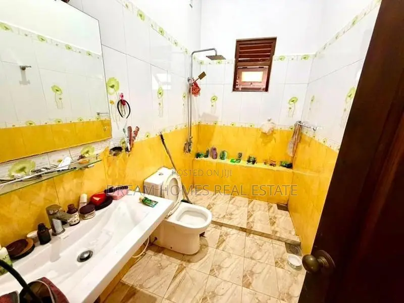 Well-Maintained House for Sale – Thalawathugoda