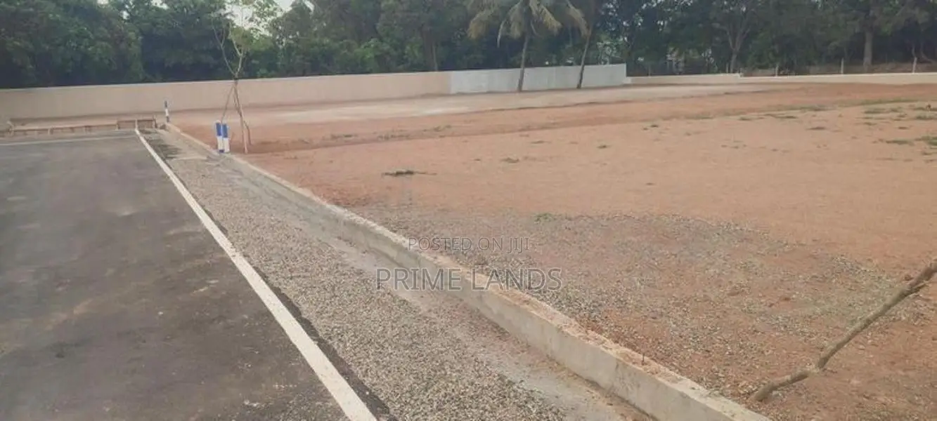 River Face Residential Land for Sale in Nawala