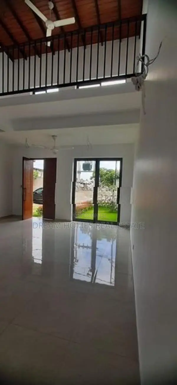 New Gated House for Rent Kahathuduwa