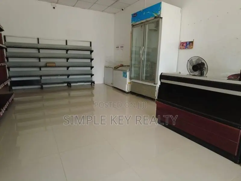 Homagama Meegoda Commercial Shop for Rent