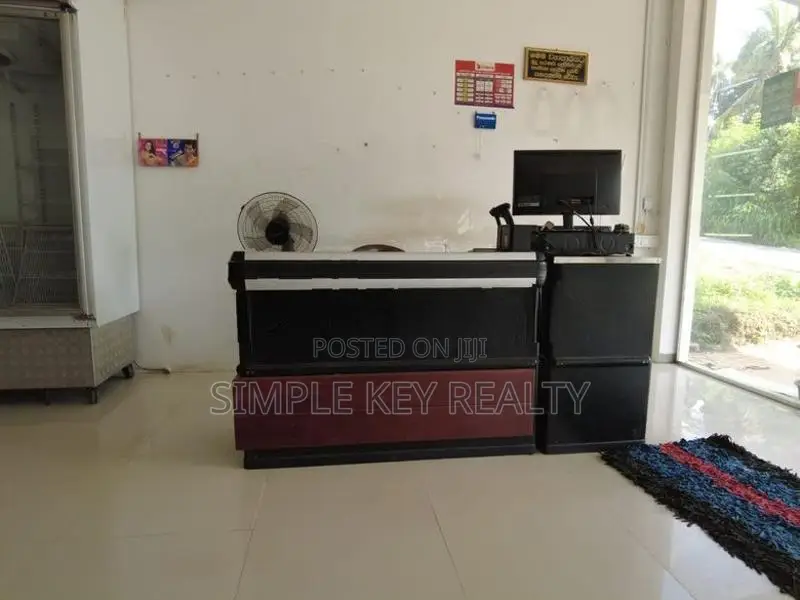 Homagama Meegoda Commercial Shop for Rent