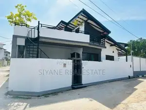 New House For Sale in Athurugiriya