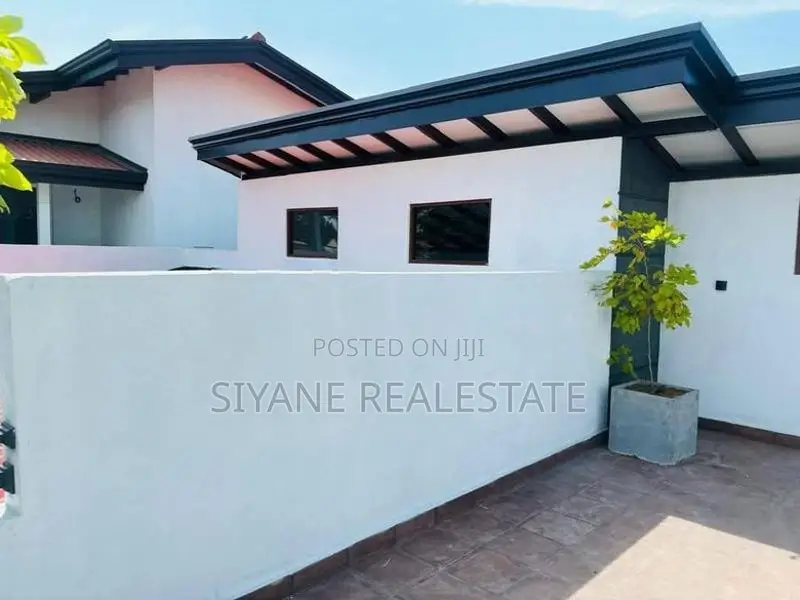 New House For Sale in Athurugiriya