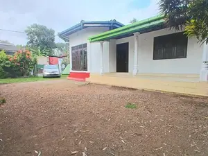 Next to 255 Rd Stand Alone House for Rent Piliyandala