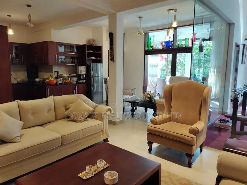 Luxury 3-Storey House for Sale – Maharagama, Pamunuwa