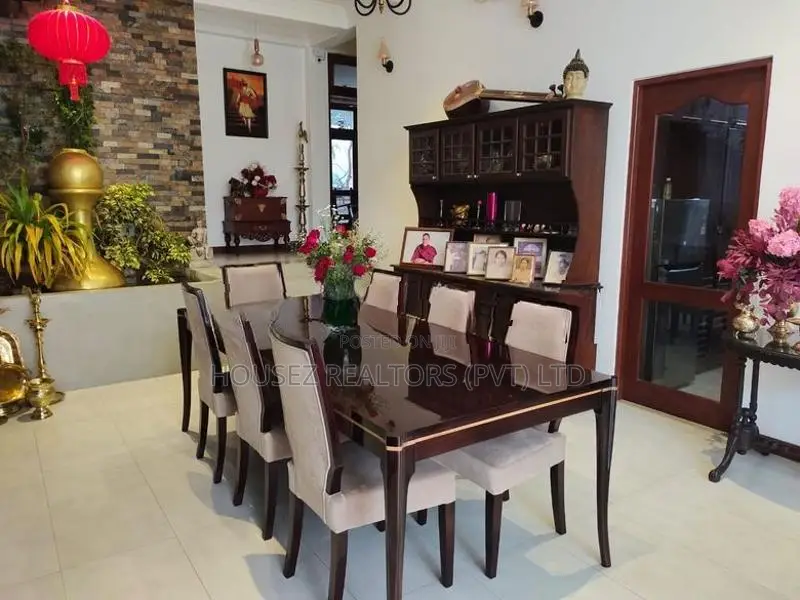Luxury 3-Storey House for Sale – Maharagama, Pamunuwa