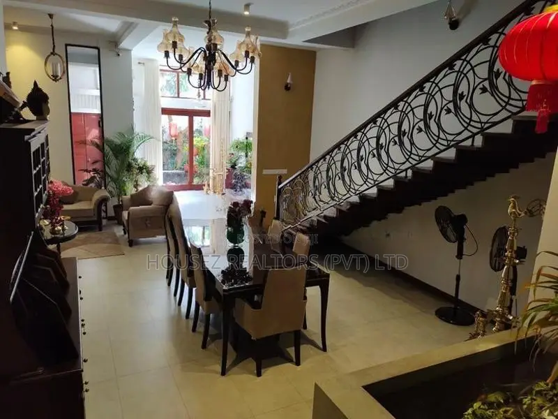Luxury 3-Storey House for Sale – Maharagama, Pamunuwa