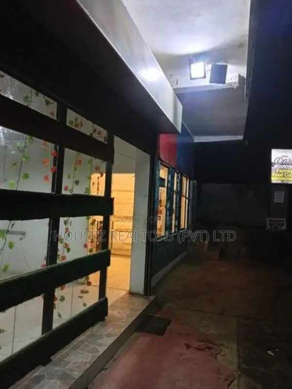 Commercial Building for Sale – Digana