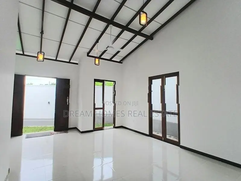 නවීනතම නිවසක් විකිණීමට පිලියන්දල