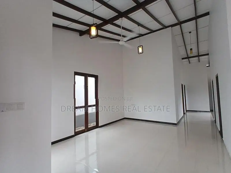 නවීනතම නිවසක් විකිණීමට පිලියන්දල