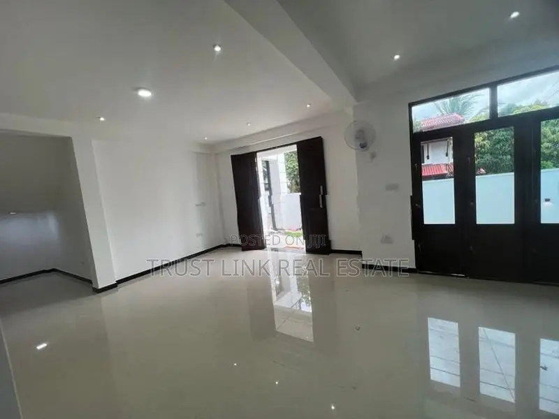 3 Story Brand New House For Sale In Kandana