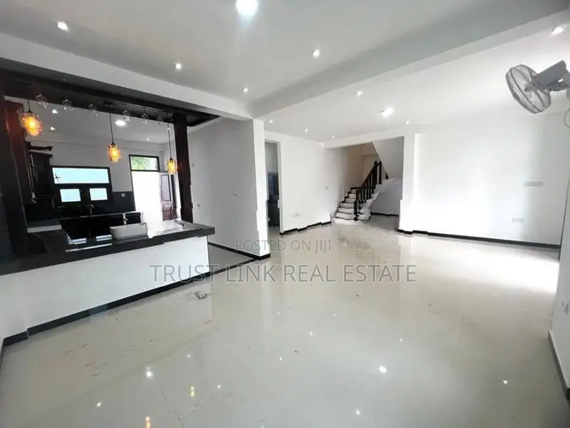 3 Story Brand New House For Sale In Kandana