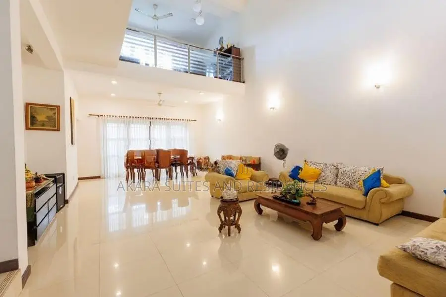 Thalawathugoda 8.5 Perches - Semi-Furnished House for Sale HL42759