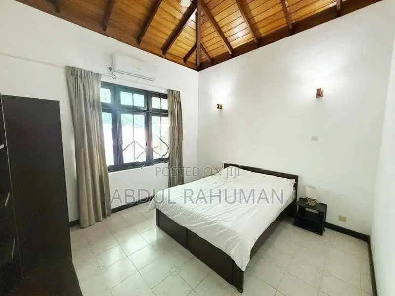 Unfurnished Luxurious Apartment Colombo 2