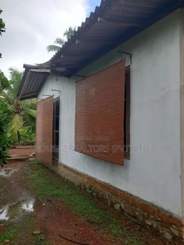 Spacious 3-Bedroom House for Sale – Gonapola