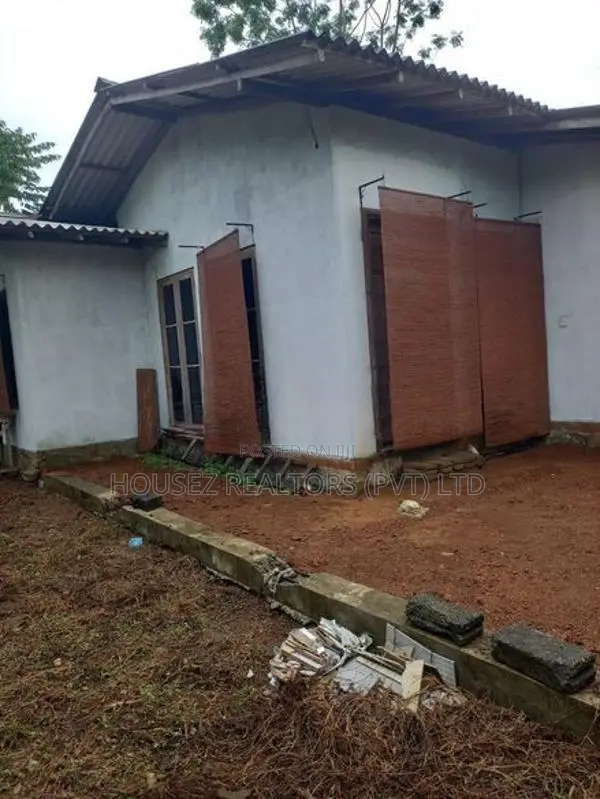 Spacious 3-Bedroom House for Sale – Gonapola